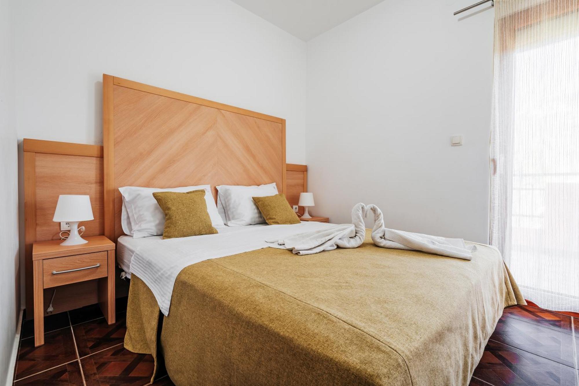 Apartments Radevic บุดวา ภายนอก รูปภาพ