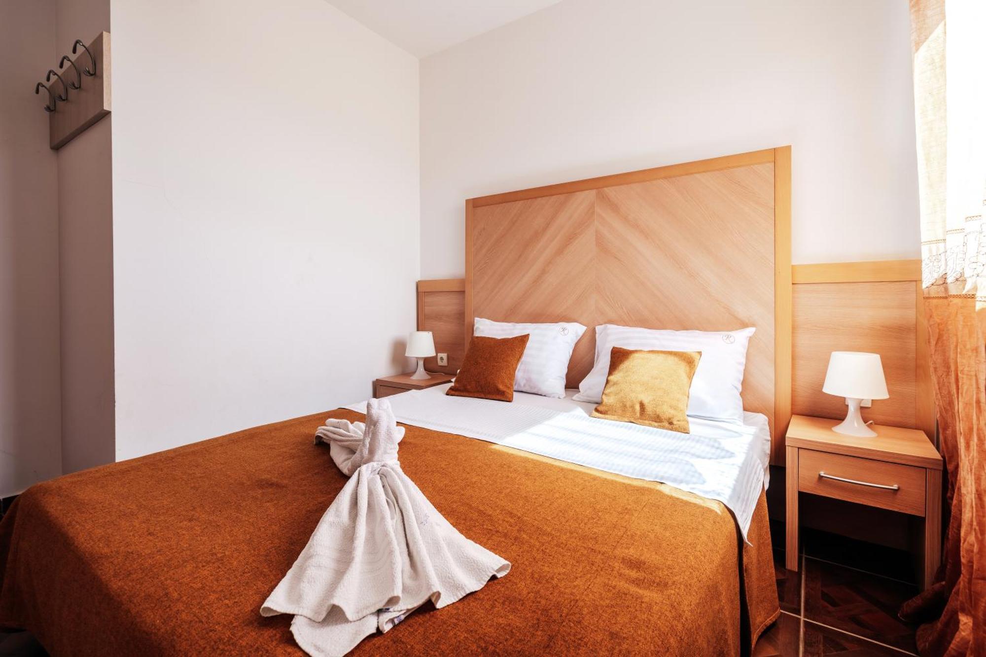 Apartments Radevic บุดวา ภายนอก รูปภาพ