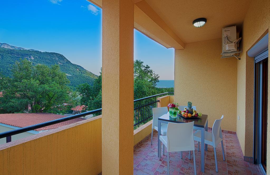 Apartments Radevic บุดวา ภายนอก รูปภาพ