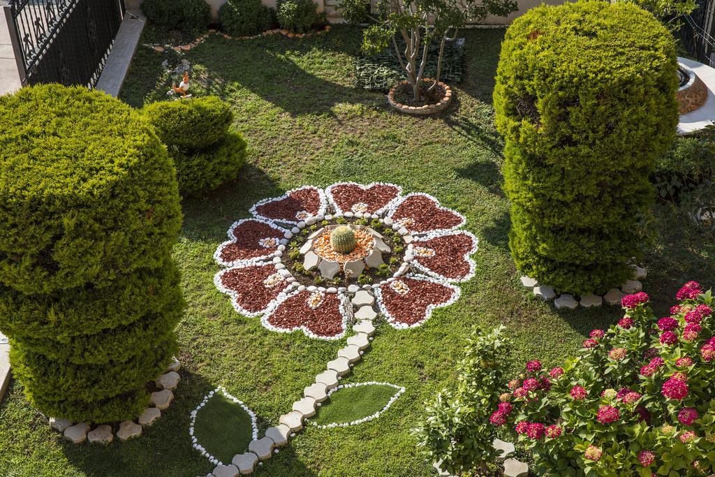 Apartments Radevic บุดวา ภายนอก รูปภาพ
